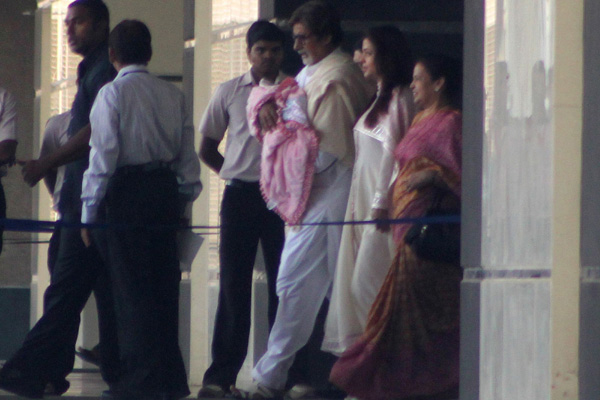 Why Bachchans won't release Beti B's pics 